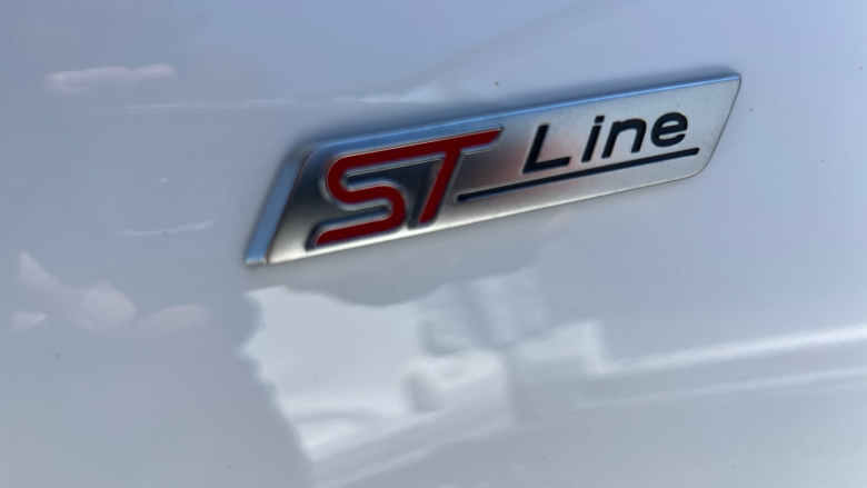 Ford Kuga 2.5 FHEV ST-Line X 5dr CVT Hybrid Estate